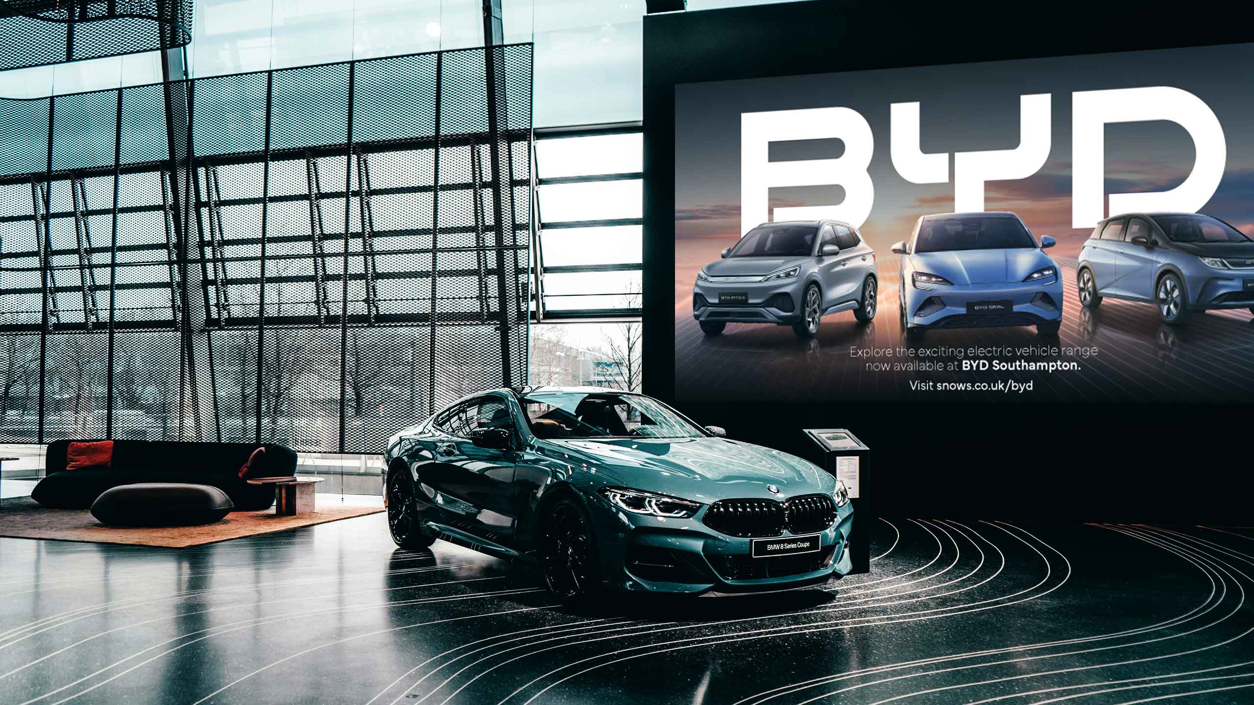 Digital Showroom Screens | CMe Automotive